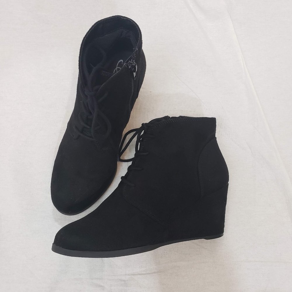 American Rag Cie Wedge Ankle Booties 7W
